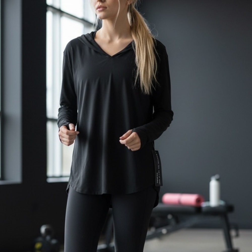 Attitudes by Renee Women's Black V-Neck Jersey Top